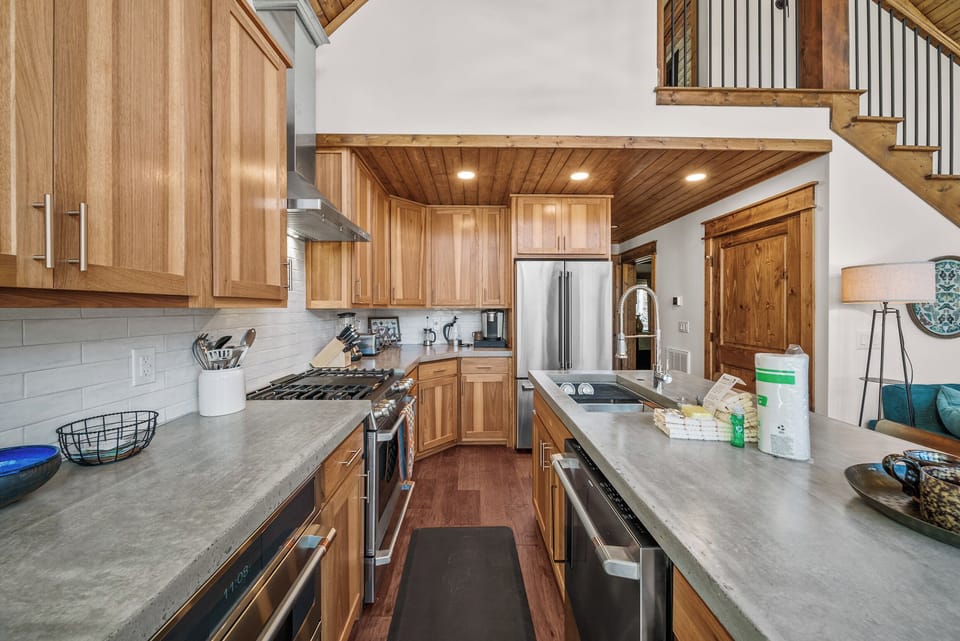 Stainless Appliances and Gas Stove