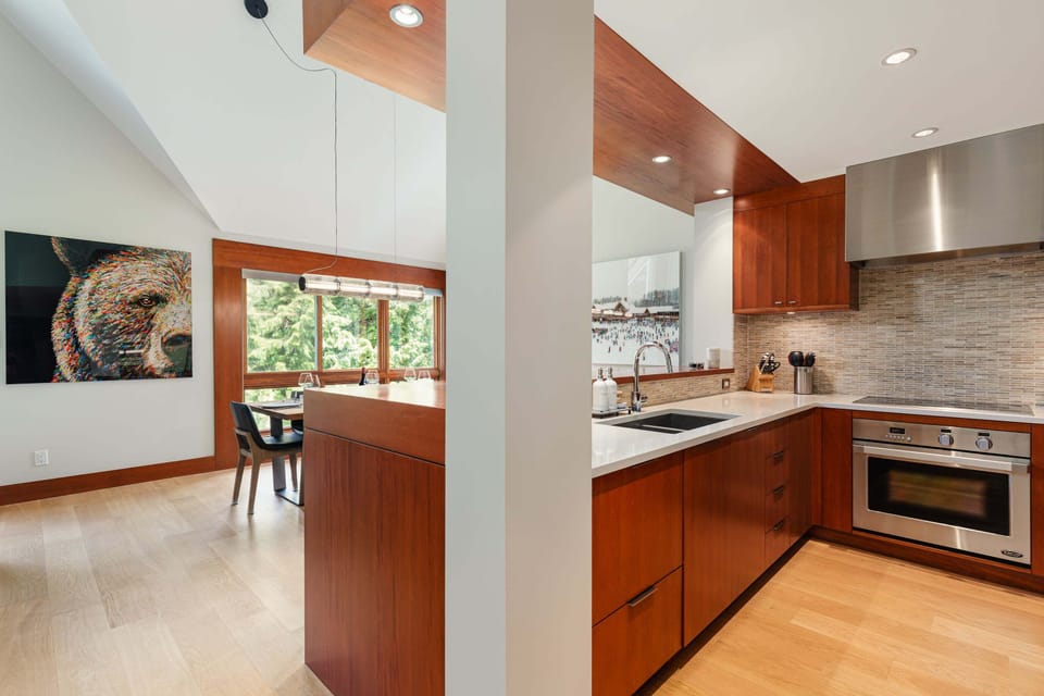 Kitchen - Prepare delicious homecooked meals in the fully equipped kitchen with bar seating
