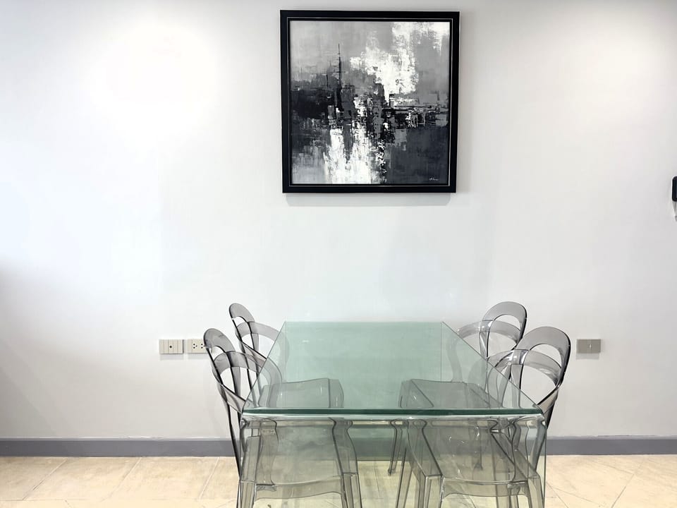 Apartment, 2 Bedrooms, Smoking, Balcony | Dining room