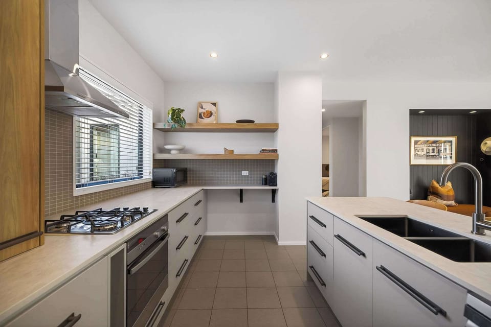 CedarStay Kitchen. Fully equipped kitchen with complimentary condiments and all the utensils you'll need to cook a great meal.