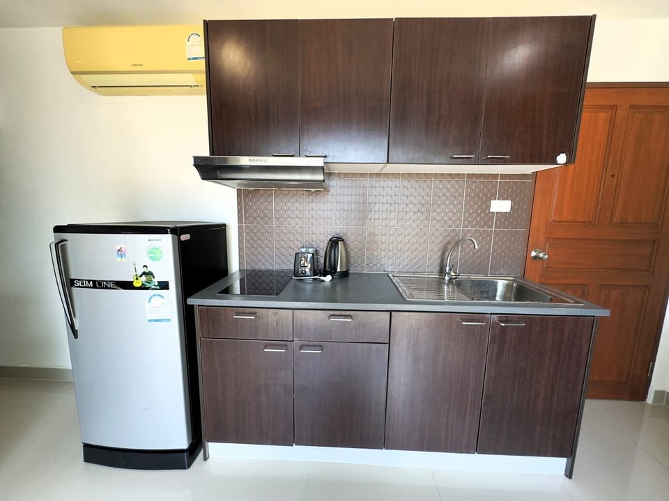Apartment, 1 Bedroom, Smoking, Balcony | Interior