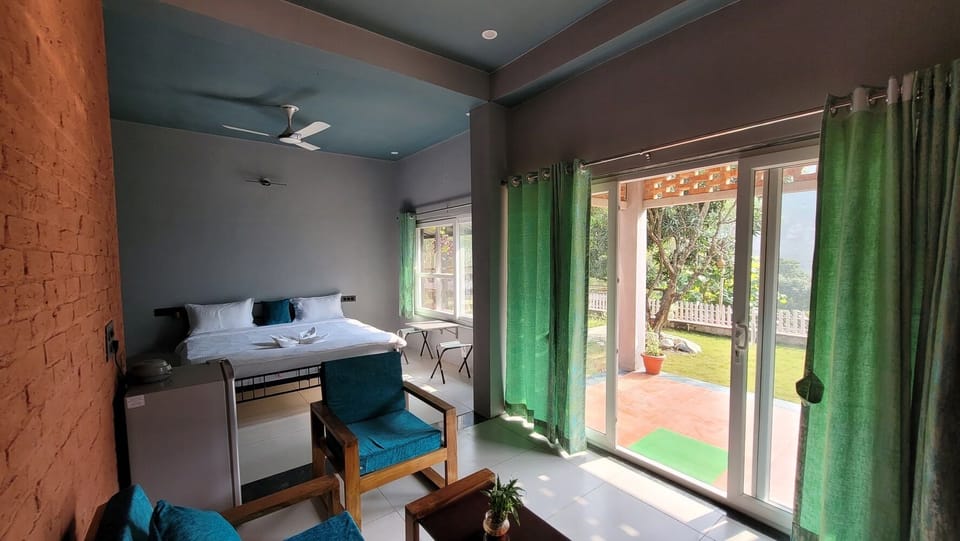 Deluxe Double Room | Free WiFi