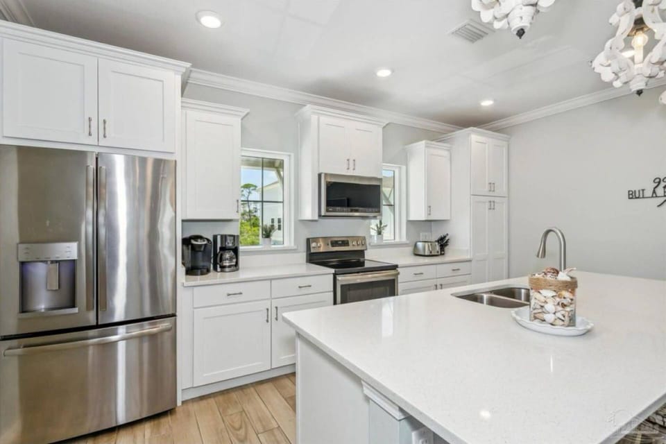 Lots of counter space and storage in the kitchen