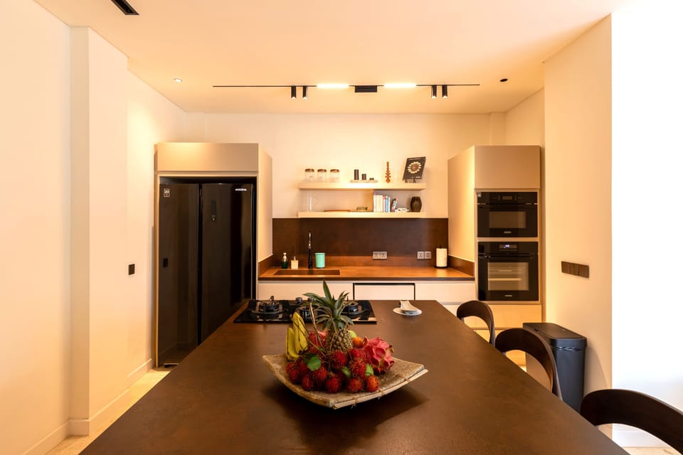 Deluxe Villa, 6 Bedrooms, Balcony, Pool View | Private kitchen | Fridge, microwave, oven, stovetop