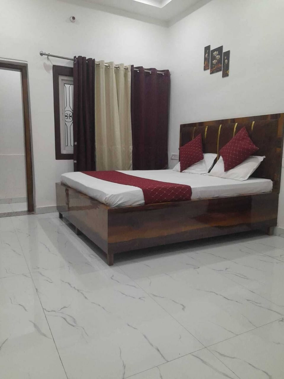 Standard Room | Desk, free WiFi, bed sheets