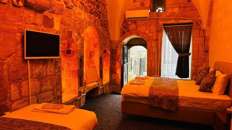 Family Twin Room | Free WiFi