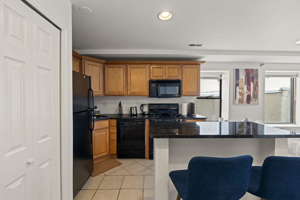 Full Kitchen