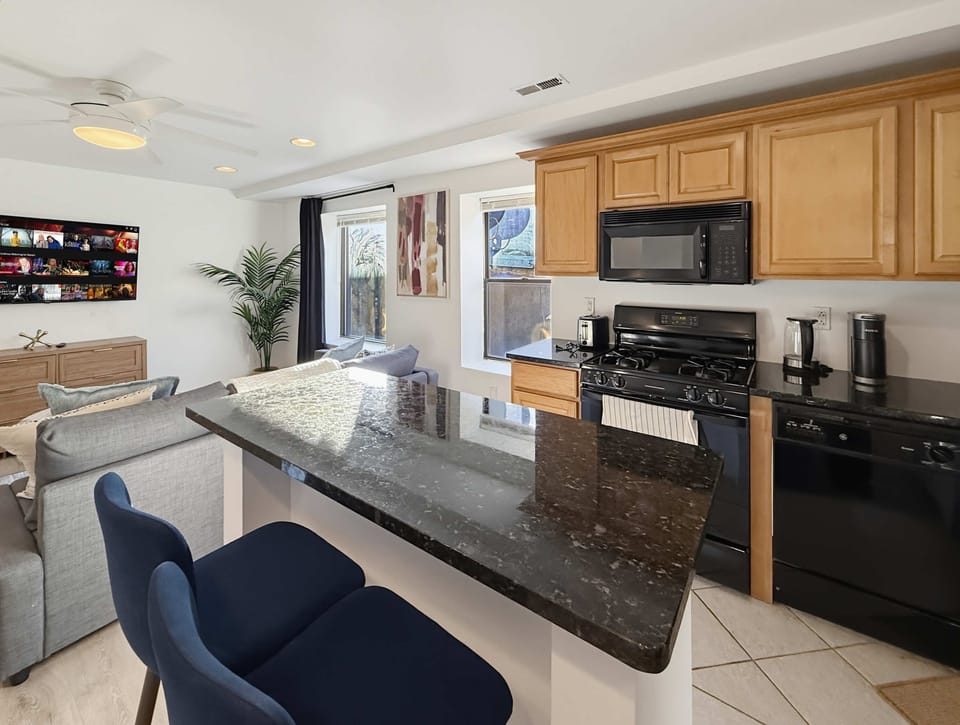 Full Kitchen