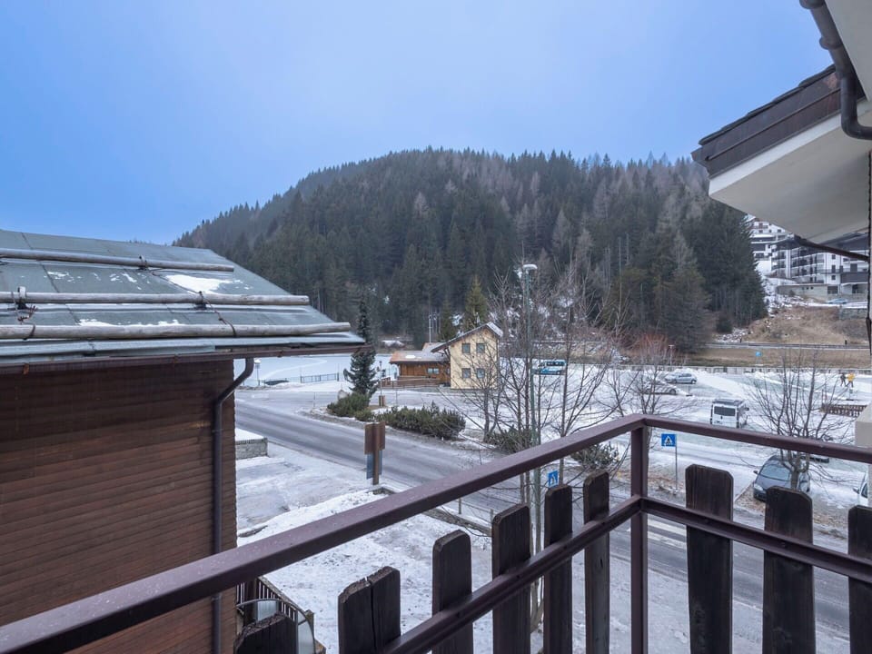 Winter, Snow, Freezing, Hill Station, Slope, Mountain Range, Balcony, Glacial Landform, Larch, Mountain Village