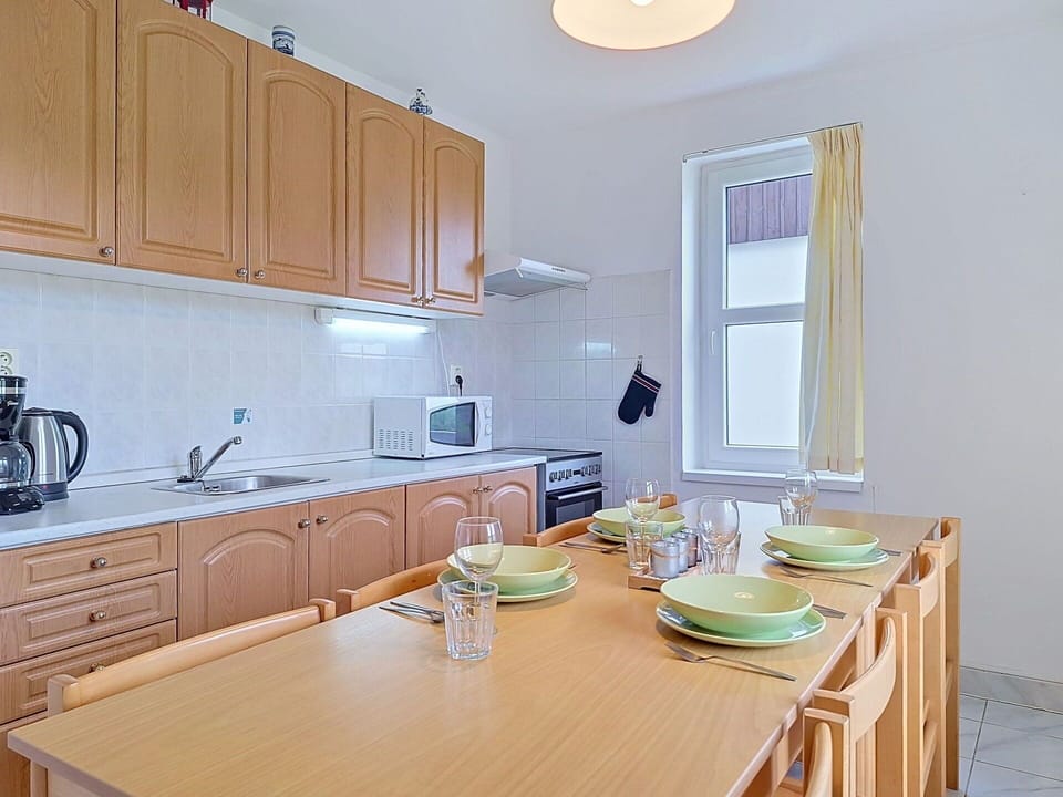 Flooring, Wood, Interior Design, Kitchen, Major Appliance, Kitchen Appliance, Floor, Ceiling, Countertop, Furniture