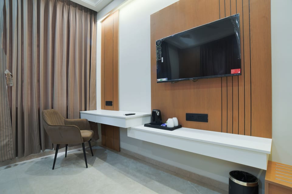 Premium Room | WiFi (free), bed sheets