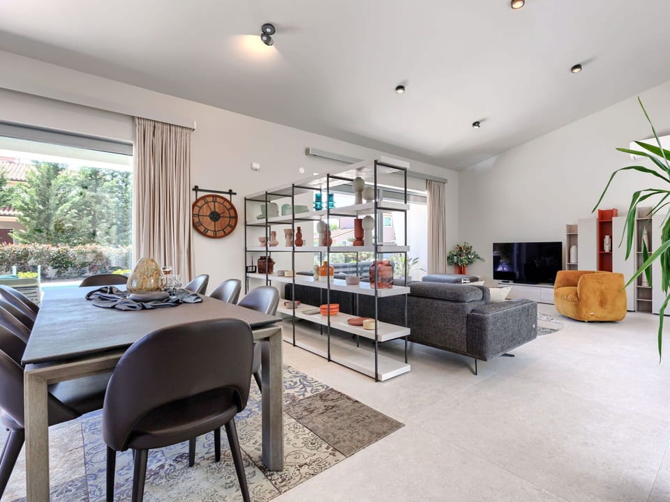 Furniture, Interior Design, Flooring, Couch, Floor, Ceiling, Wood, Chair, Table, Living Room