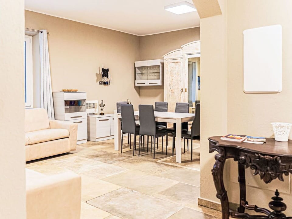 Furniture, Interior Design, Flooring, Floor, Room, Lighting, Apartment, Ceiling, Table, Home
