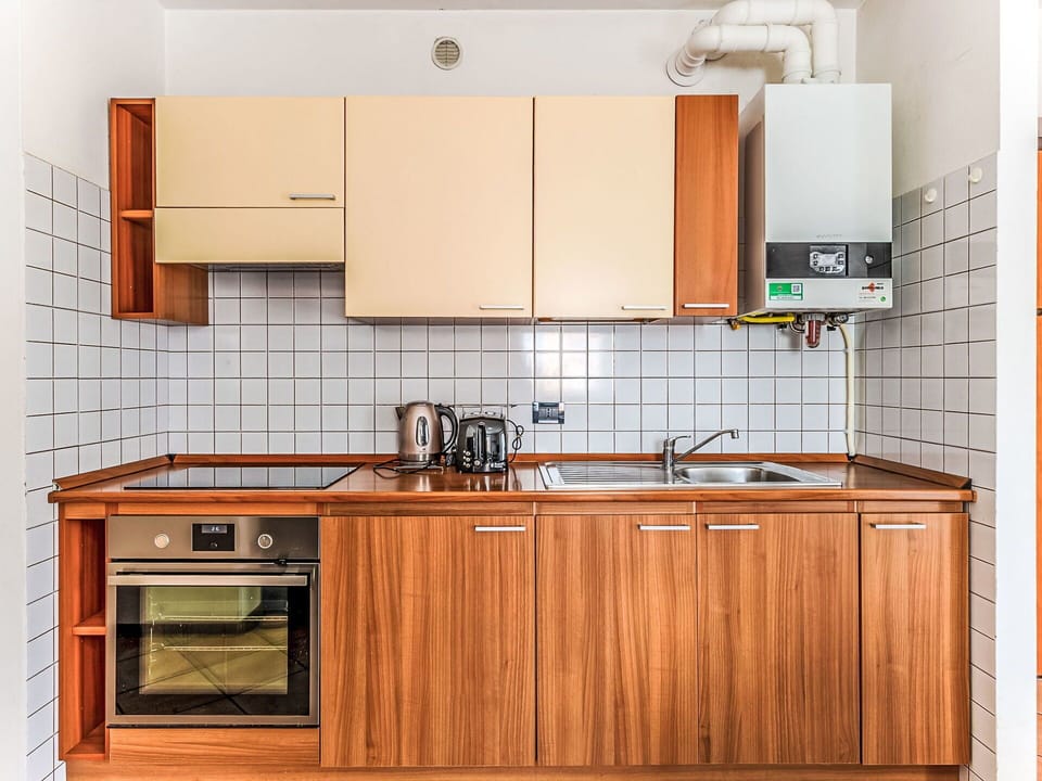 Kitchen, Major Appliance, Kitchen Appliance, Wood, Countertop, Flooring, Interior Design, Cabinetry, Kitchen Sink, Sink