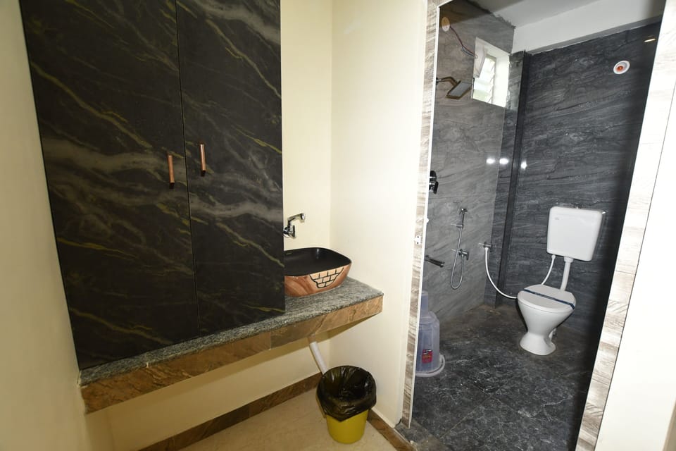 Superior Room | Bathroom | Shower