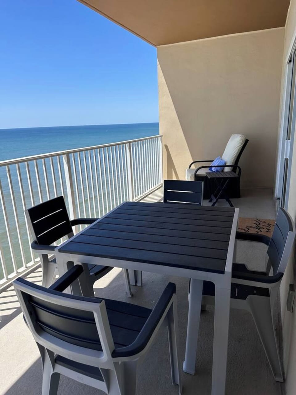 Signature Condo, 2 Bedrooms, Kitchen, Beach View | Balcony