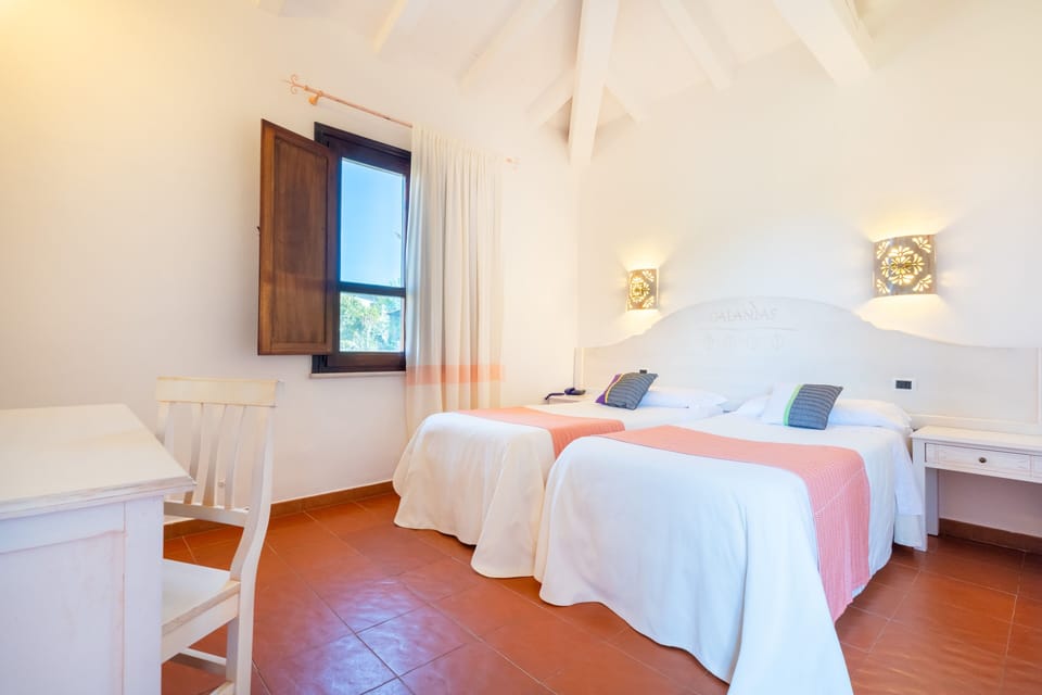 Superior Double or Twin Room | Minibar, in-room safe, free cribs/infant beds, free WiFi