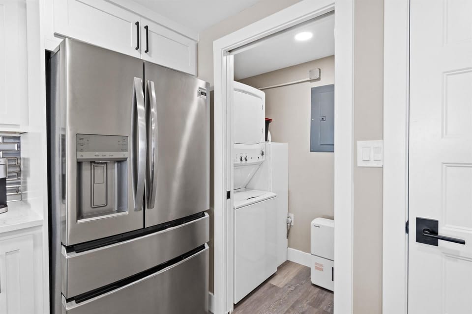Condo, 2 Bedrooms | Interior