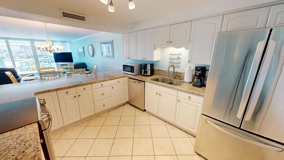 Condo, 2 Bedrooms | Private kitchen | Coffee/tea maker, fridge, oven, stovetop