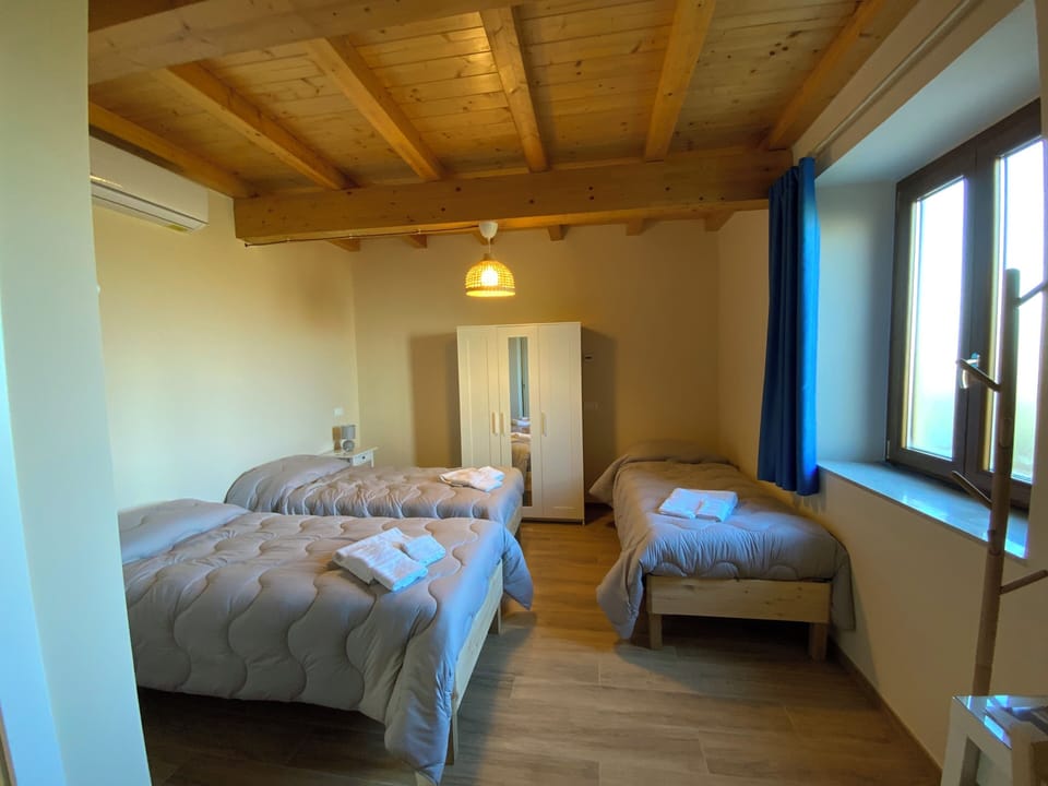 Classic Triple Room | WiFi (free)