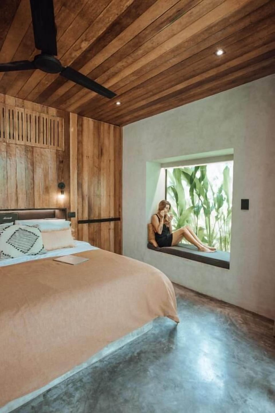 Deluxe Double Room, Balcony, Garden View | In-room safe, free WiFi