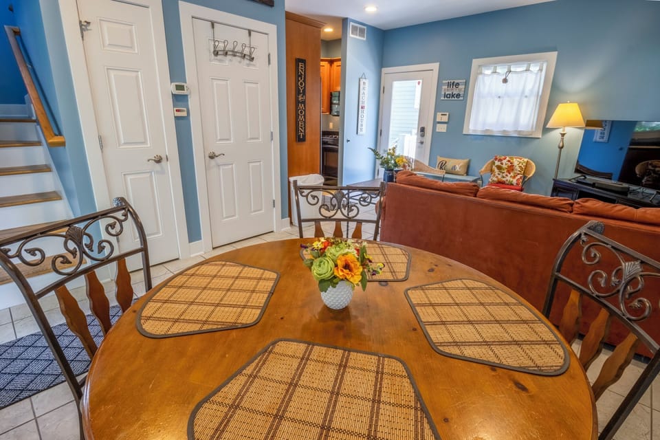 Main Level | Dining | Living Room | Kitchen