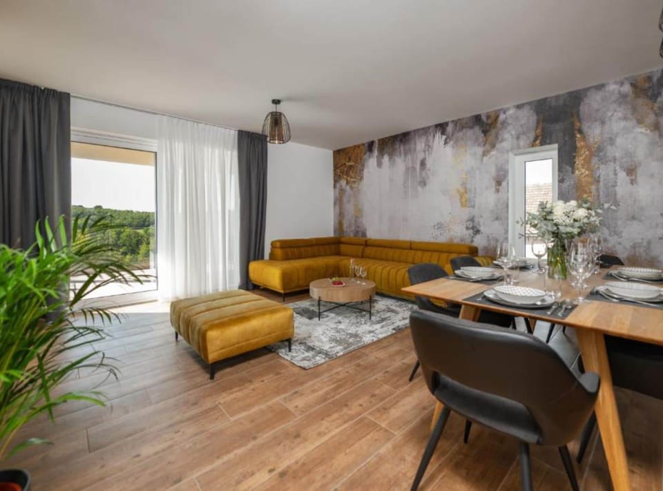 Apartment (Two Bedroom Apartment with terrace an) | Property amenity