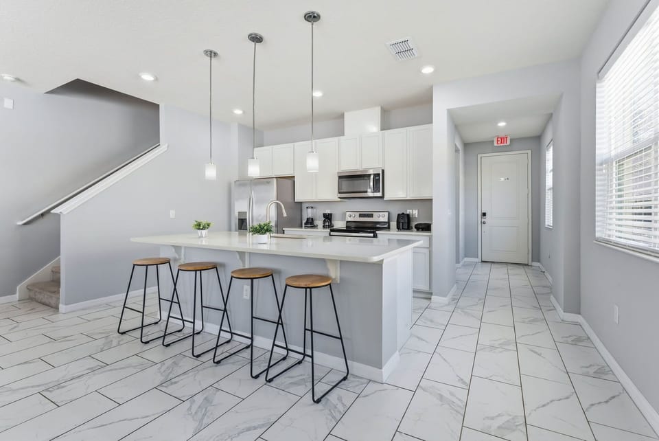 Villa (4 Bedrooms) | Private kitchen | Microwave, oven, stovetop, dishwasher