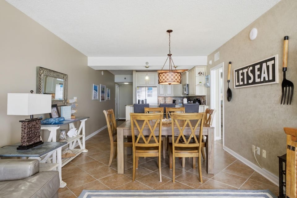 Condo, Multiple Beds (Shoalwater 405) | Dining