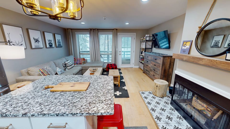 Home Decor, Indoors, Furniture, Living Room, Floor