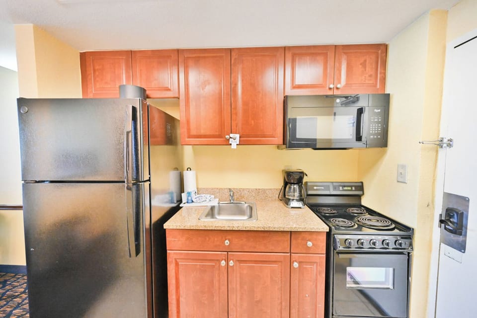  Featuring state-of-the-art appliances, clean lines, and ample counter space, th