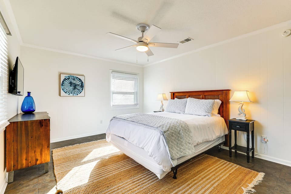 House (2 Bedrooms) | Interior
