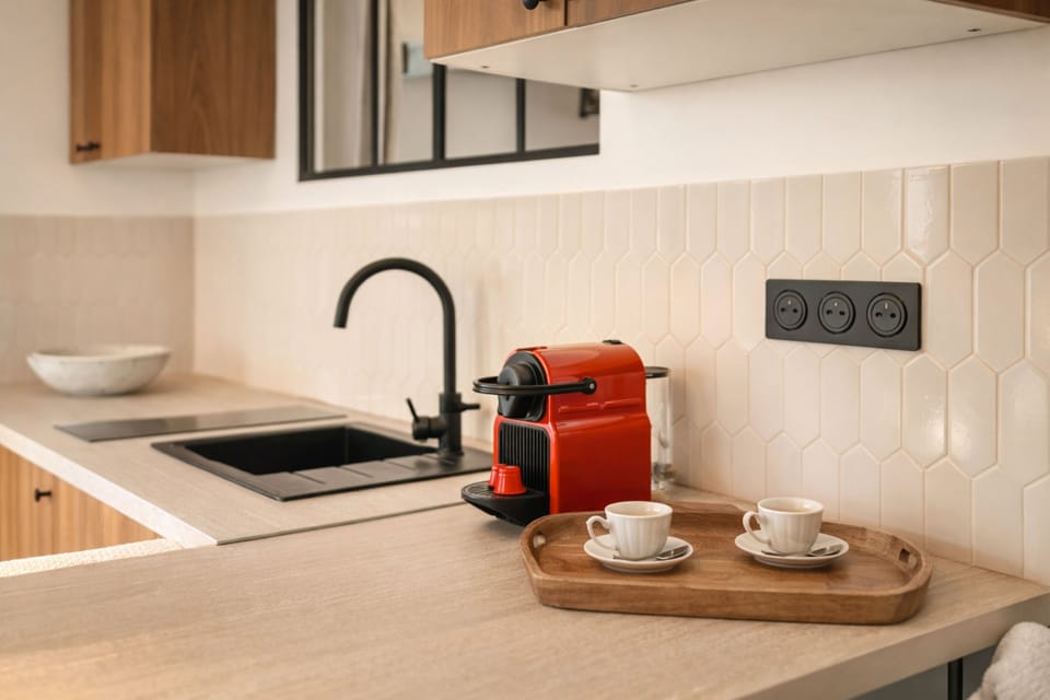 Apartment, City View | Private kitchen | Espresso maker, coffee/tea maker, highchair