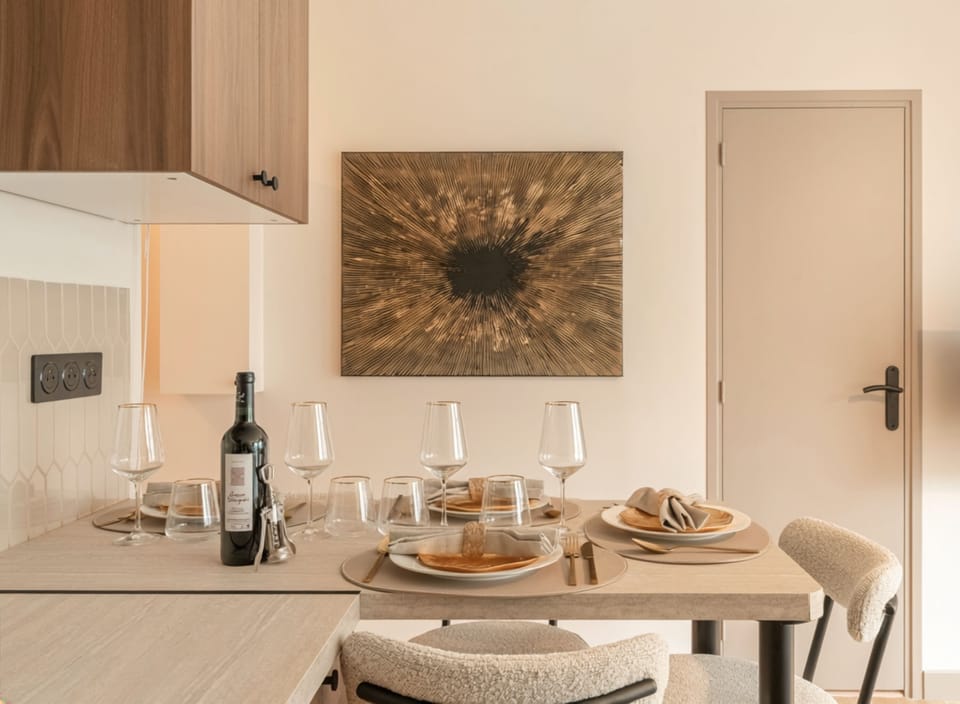Apartment, City View | Living area