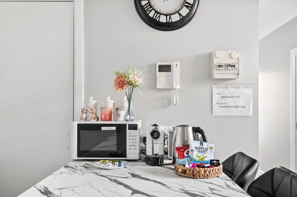 Apartment | Private kitchen | Cookware/dishes/utensils