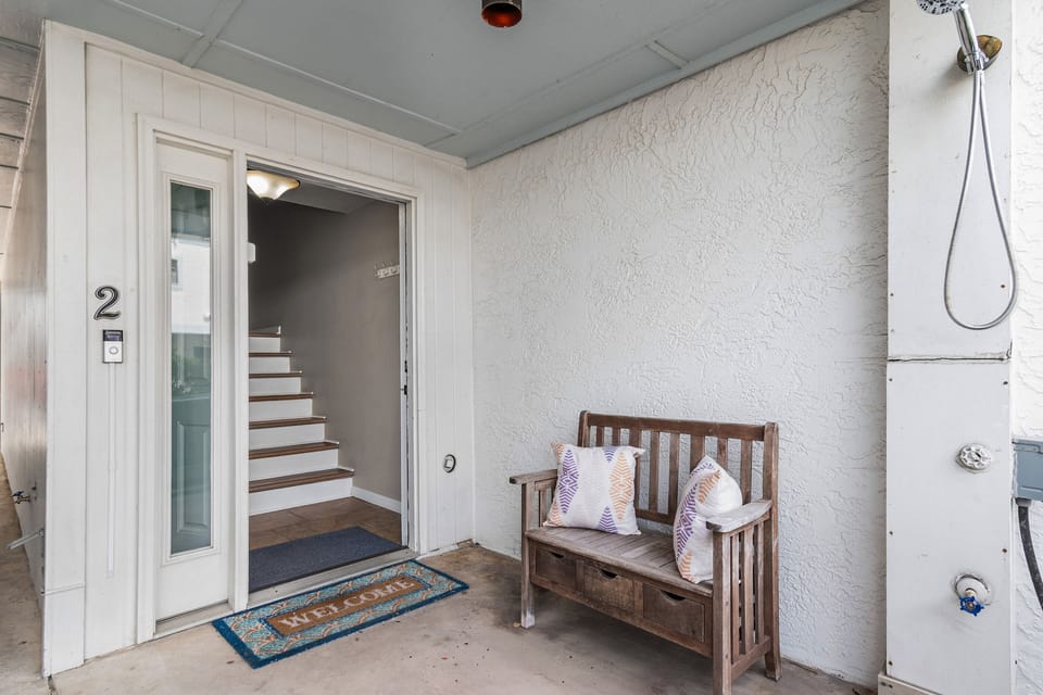 Welcoming entry