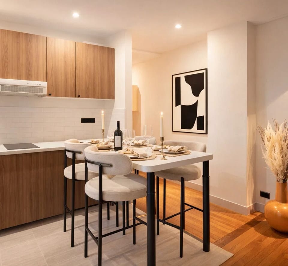 Apartment | Dining