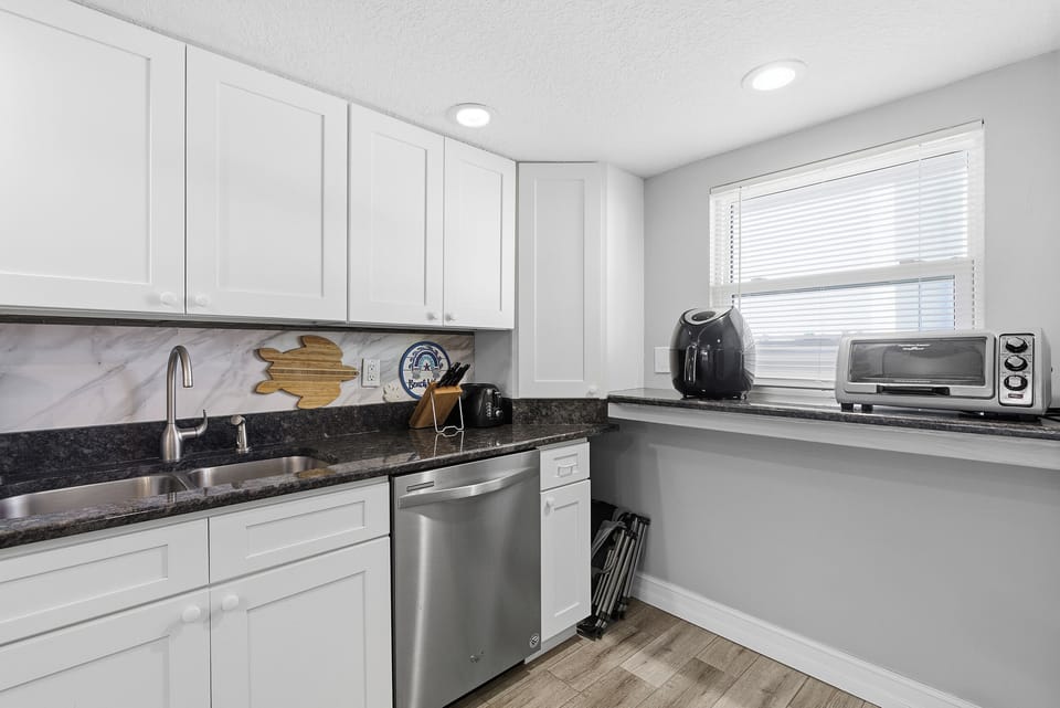 Air Fryer + Toaster Oven