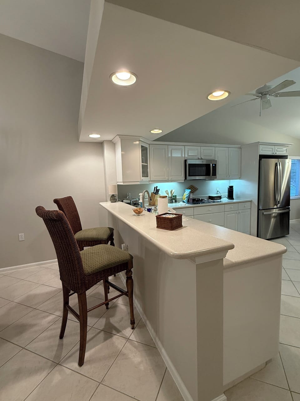 breakfast bar