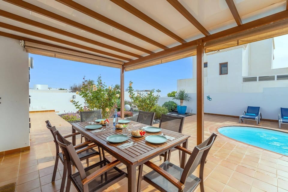 Villa Lupa image