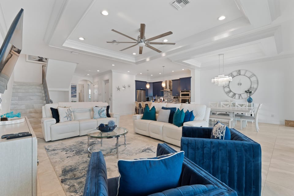 House, Multiple Beds (Blue Paradise) | Living area