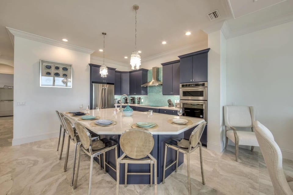 House, Multiple Beds (Siesta Blue Estate) | Private kitchen | Oven, toaster