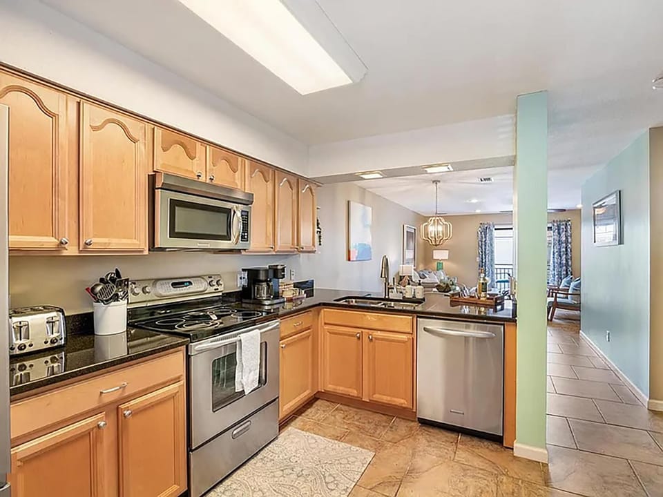 House, Multiple Beds (Costa Vista Townhouse #2) | Private kitchen