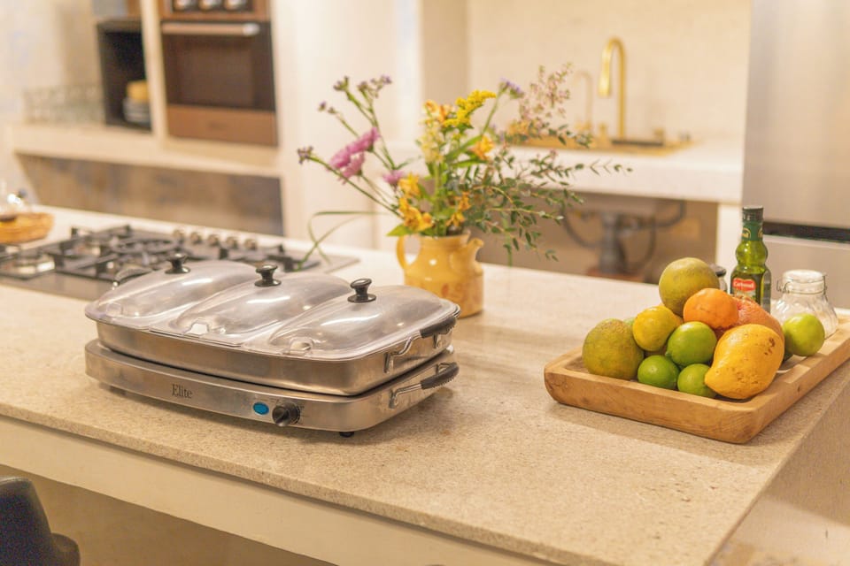 Refrigerator (on request), microwave, oven, stovetop