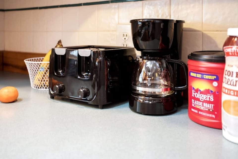 Coffee station with free coffee and tea 