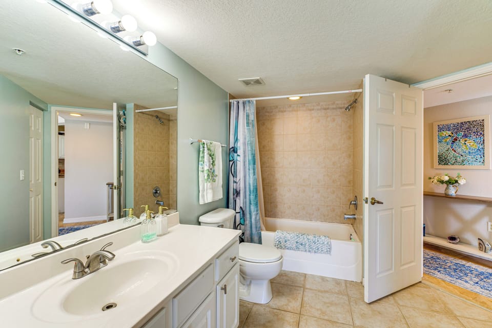 En-Suite Bathroom