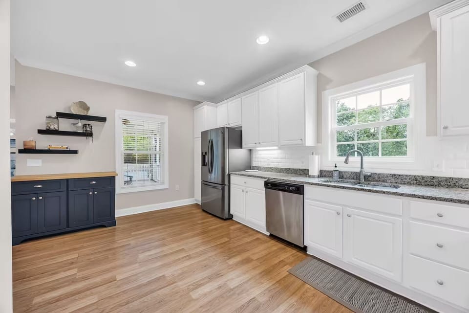 Full Kitchen