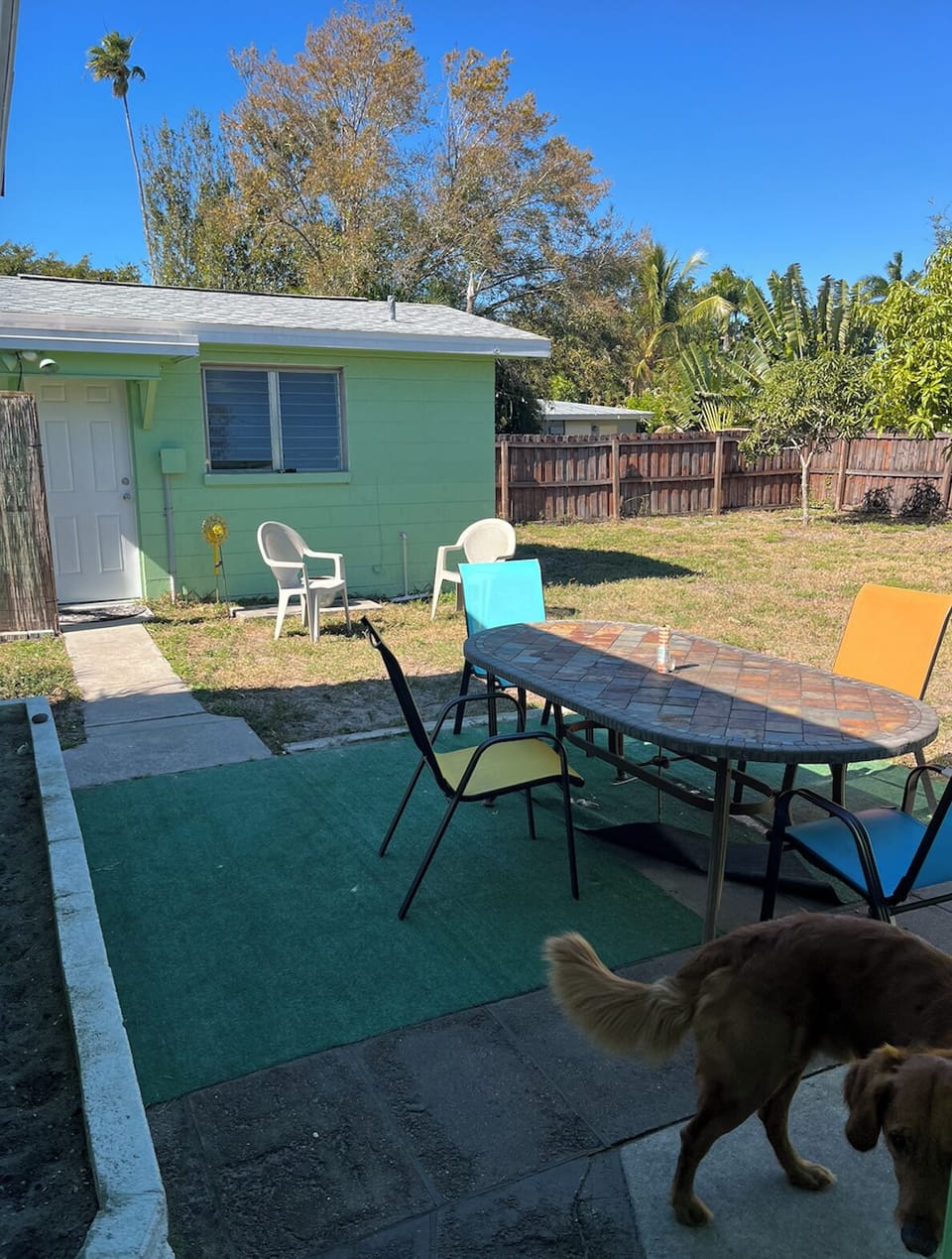 Outdoor dining