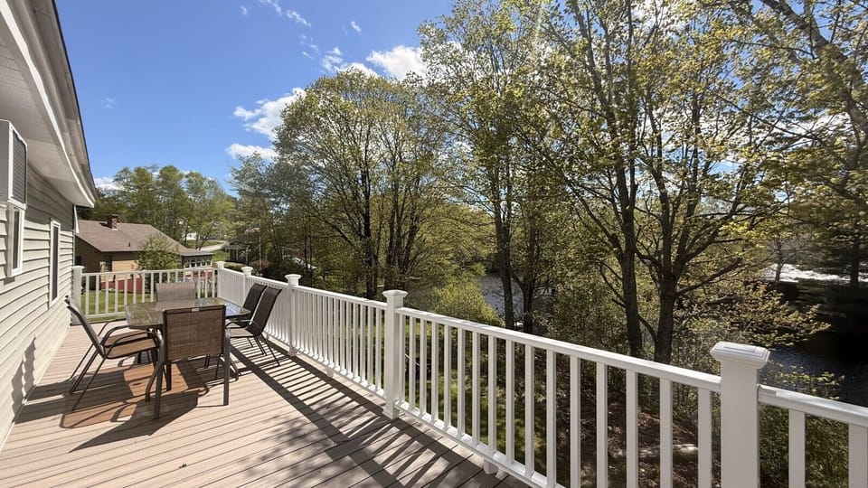 Outdoor seating on the balcony.