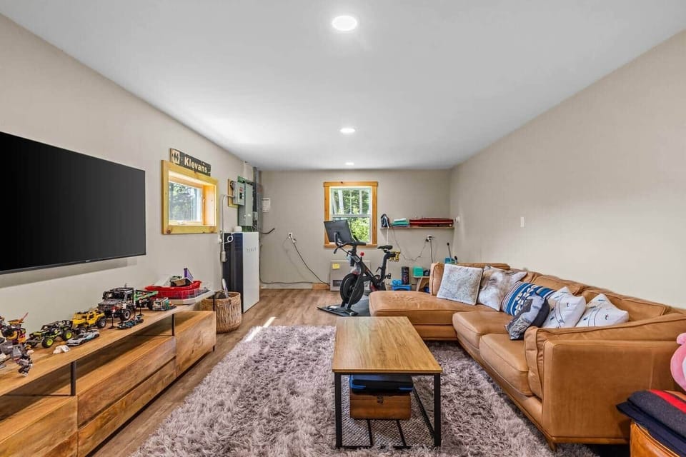 Second living room